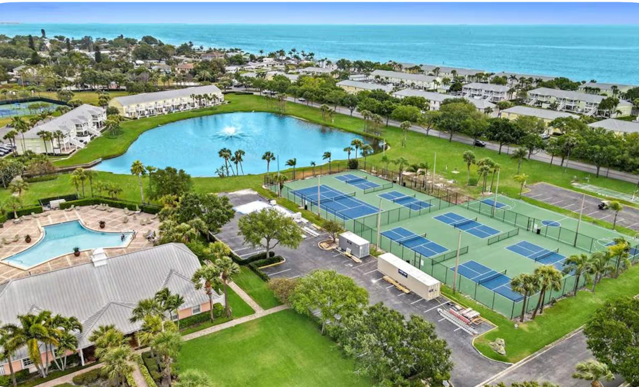 Saint Petersburg's Premier Waterfront Community